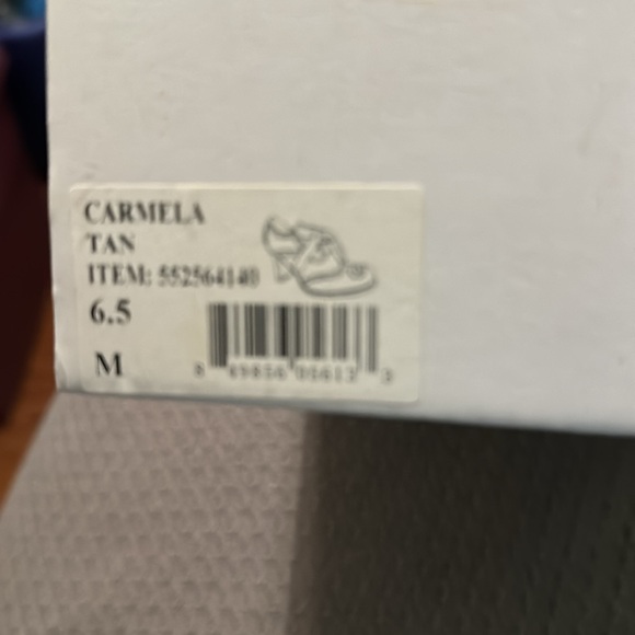 Like new in box - Picture 3 of 5